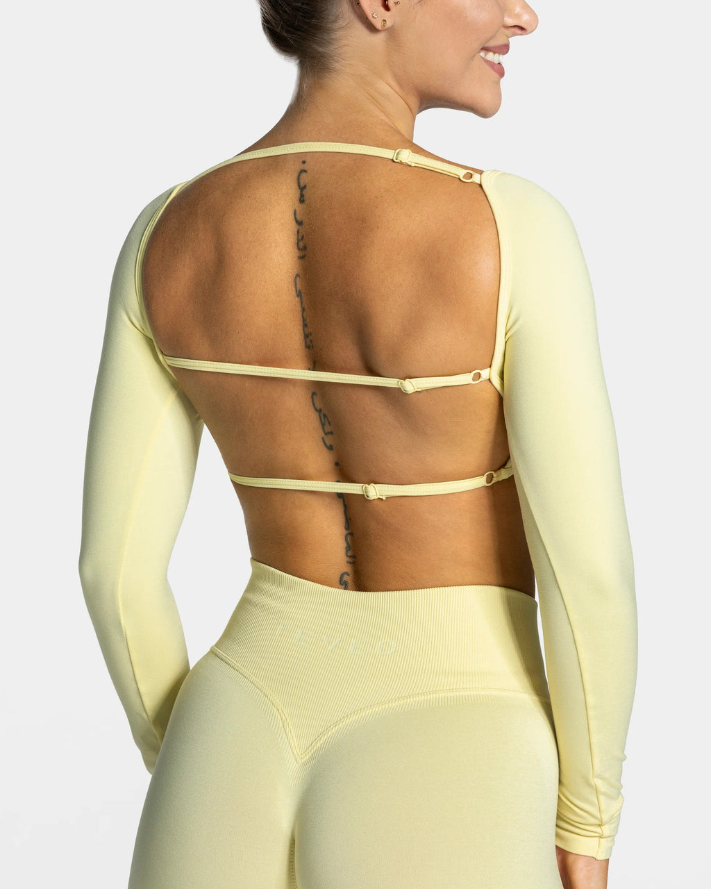Camiseta de manga larga Backless Amarillo